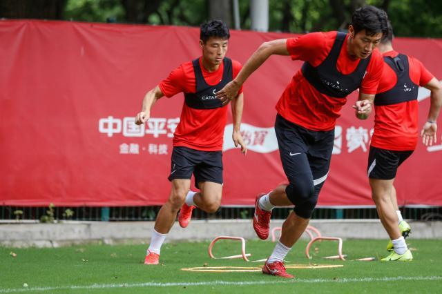 九游娱乐平台-海港训练课武磊巴尔加斯有默契 已具备出场状态