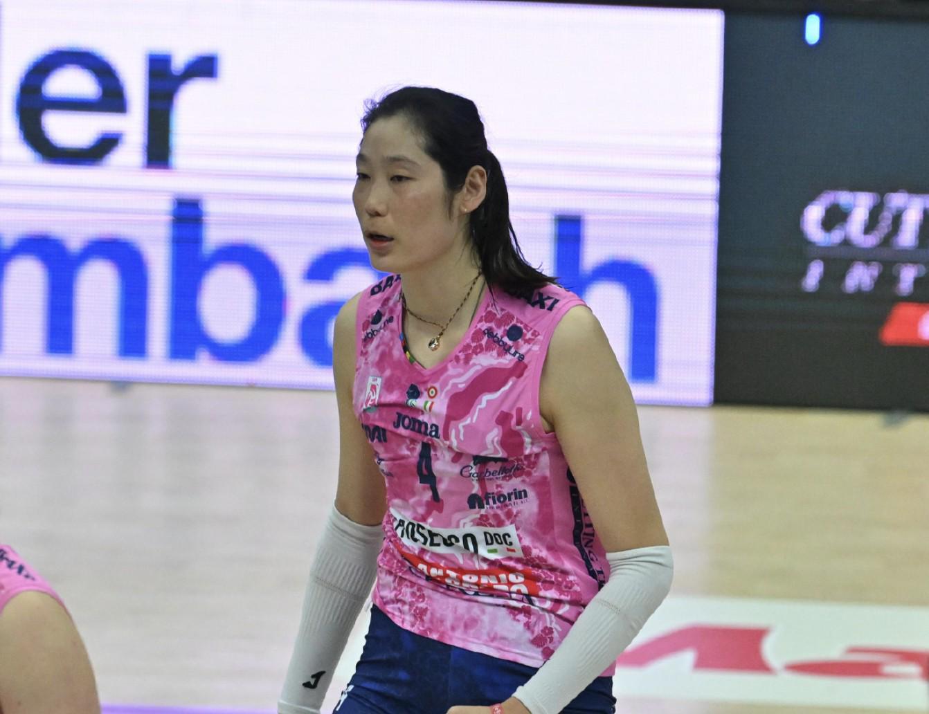 九游娱乐官方网站-意甲女排半决赛首回合：科内让二追三逆转诺瓦拉，朱婷21分MVP